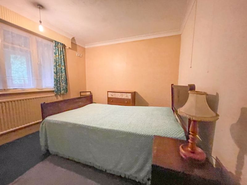 3 bed detached bungalow for sale in Dunstable Road, Studham, Dunstable LU6, £750,000