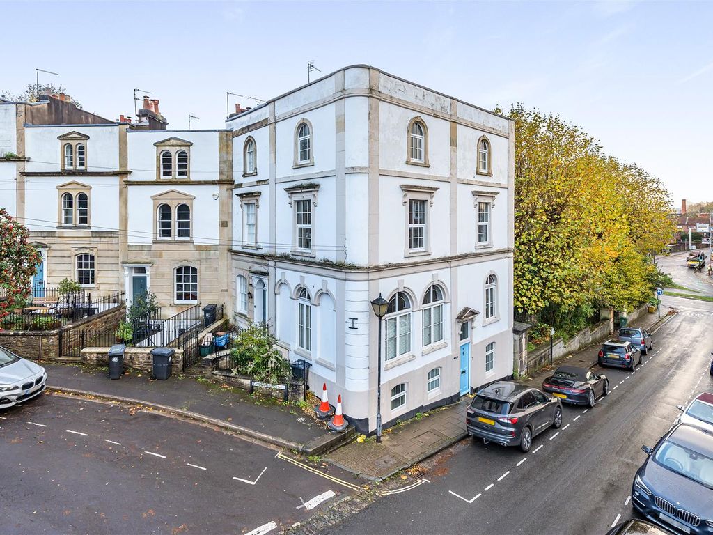 2 bed flat for sale in Clifton Vale, Clifton, Bristol BS8, £365,000