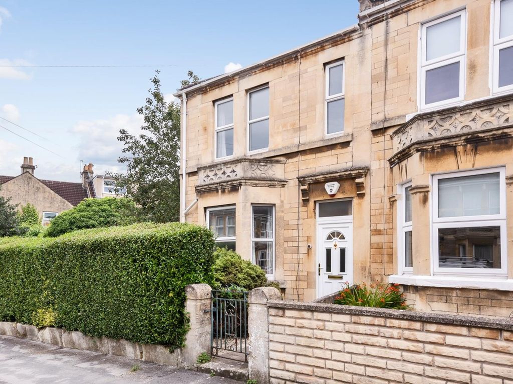5 bed end terrace house to rent in Third Avenue, Bath BA2, £2,910 pcm