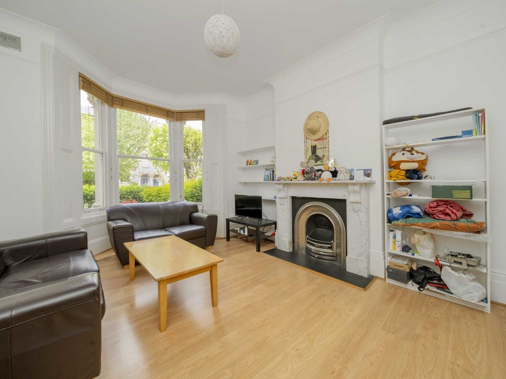 1 bed flat for sale in St. Georges Avenue, London N7, £515,000