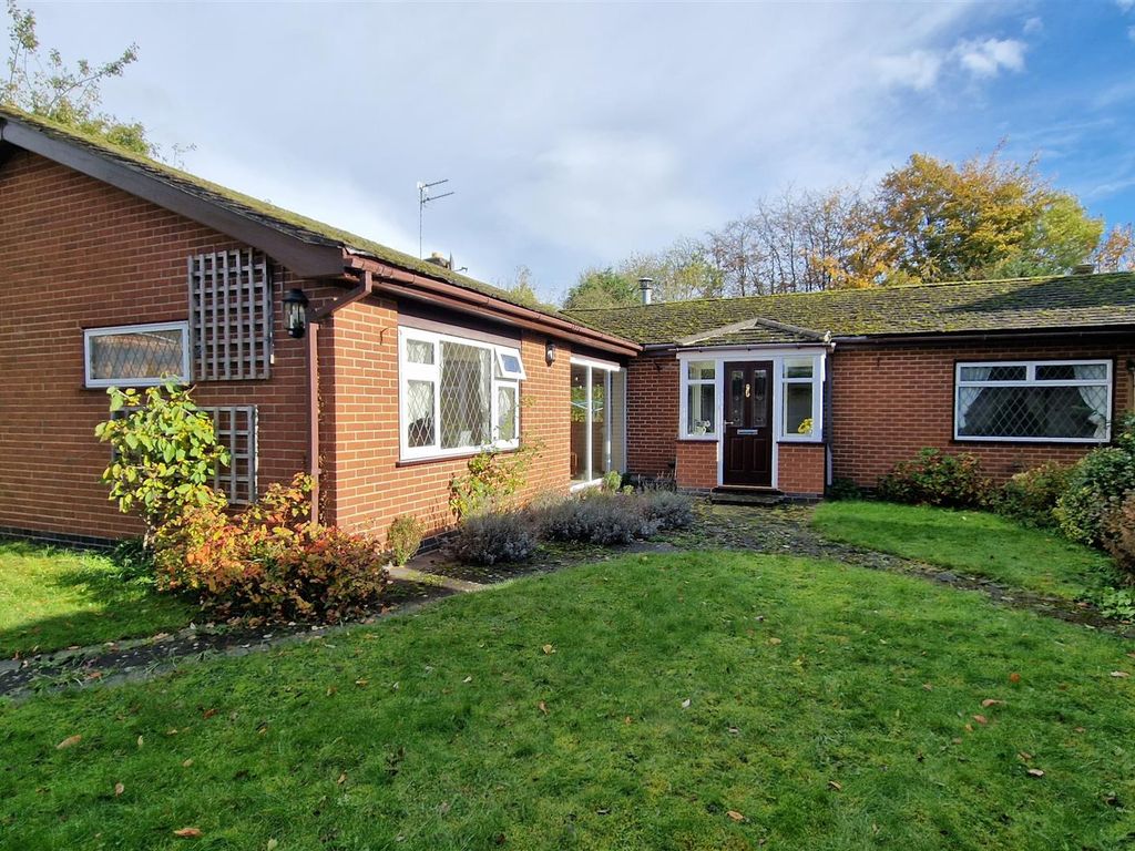 4 bed detached bungalow for sale in Main Street, Church Broughton, Derby DE65, £470,000