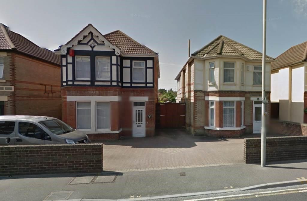 Studio to rent in Ashley Road, Parkstone, Poole BH14, £650 pcm