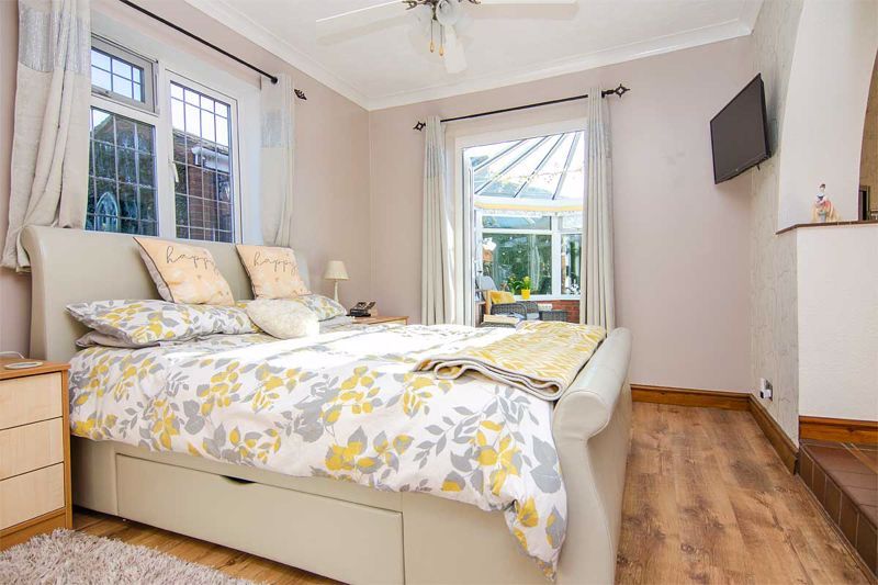 3 bed property for sale in Upper Way, Upper Longdon, Rugeley WS15, £525,000