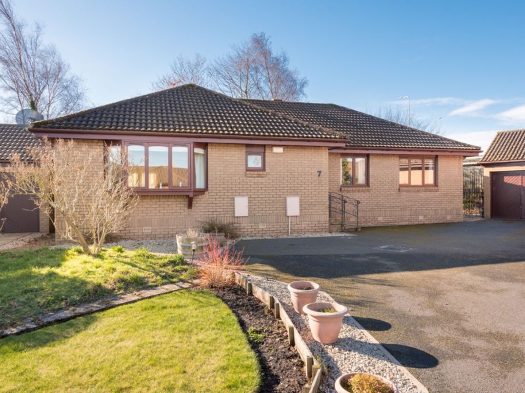 3 bed detached bungalow for sale in 7 Orchard Court, East Linton, East Lothian EH40, £365,000