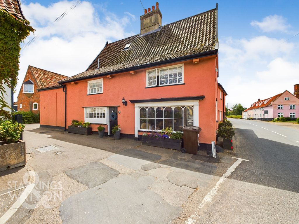 6 bed detached house for sale in Denmark Street, Diss IP22, £795,000