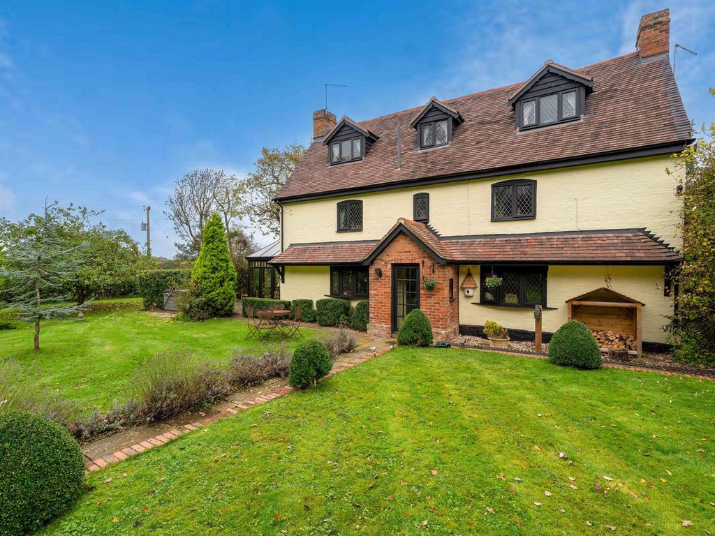 5 bed detached house for sale in Brockhill Lane Tardebigge Bromsgrove, Worcestershire B60, £1,250,000