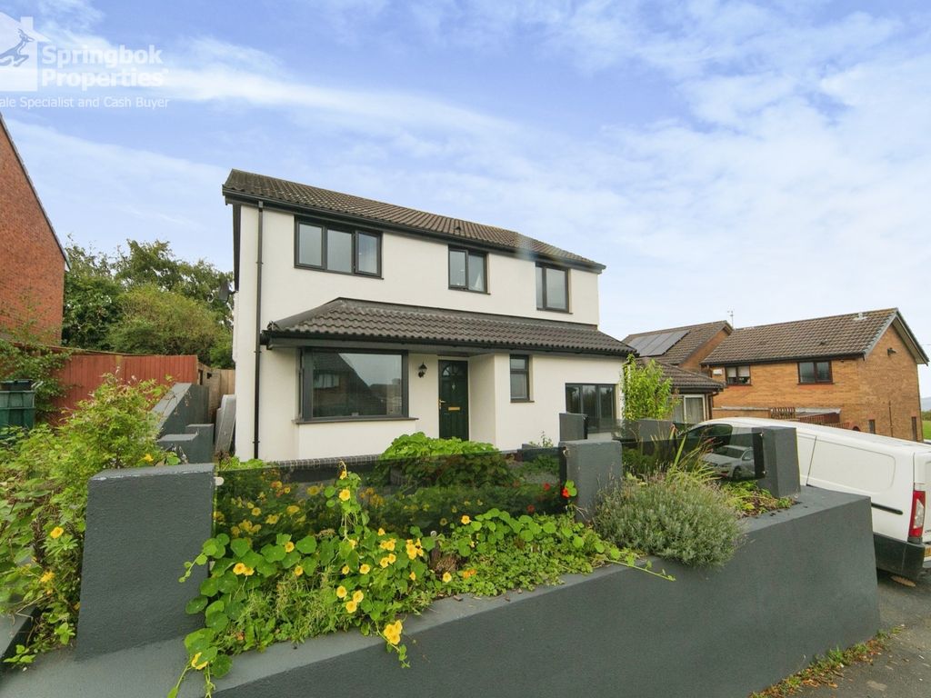 5 bed detached house for sale in Trem Y Don, Colwyn Bay, Conwy, Clwyd LL29, £425,000
