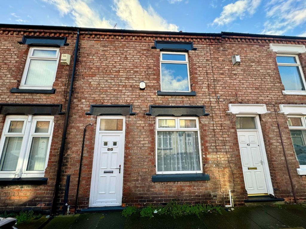 2 bed terraced house to rent in Falmer Road, Darlington DL1, £600 pcm