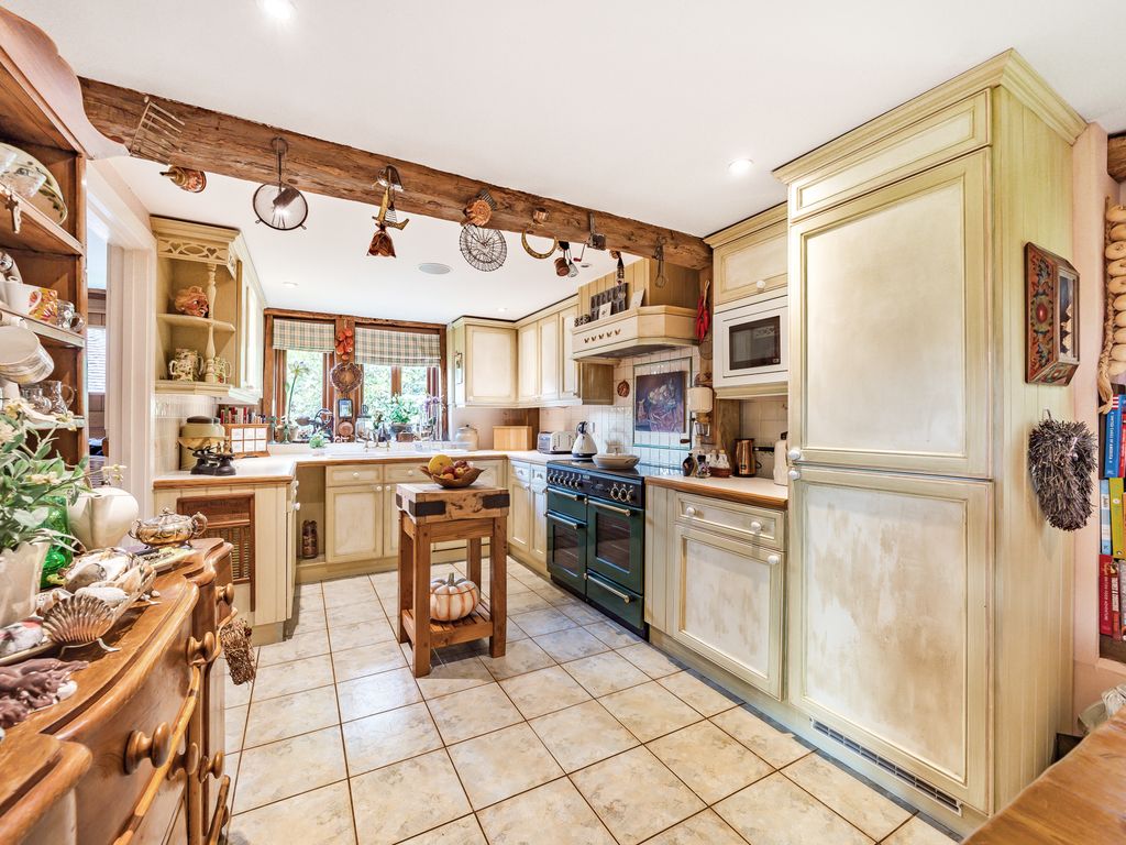 4 bed detached house for sale in Green Lane, Churt, Farnham GU10, £2,750,000