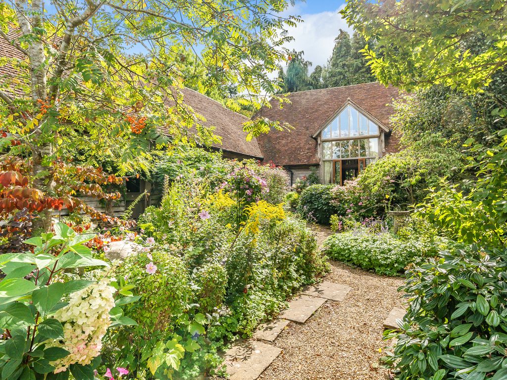 4 bed detached house for sale in Green Lane, Churt, Farnham GU10, £2,750,000