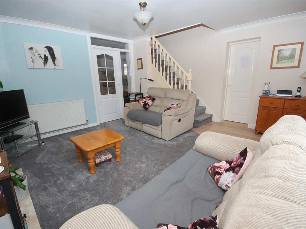 4 bed semi-detached house for sale in Athlone Rise, Garforth, Leeds LS25, £320,000