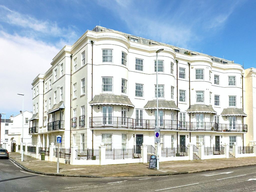 2 bed flat to rent in Nautilus, Marine Parade, Worthing, West Sussex BN11, £1,750 pcm