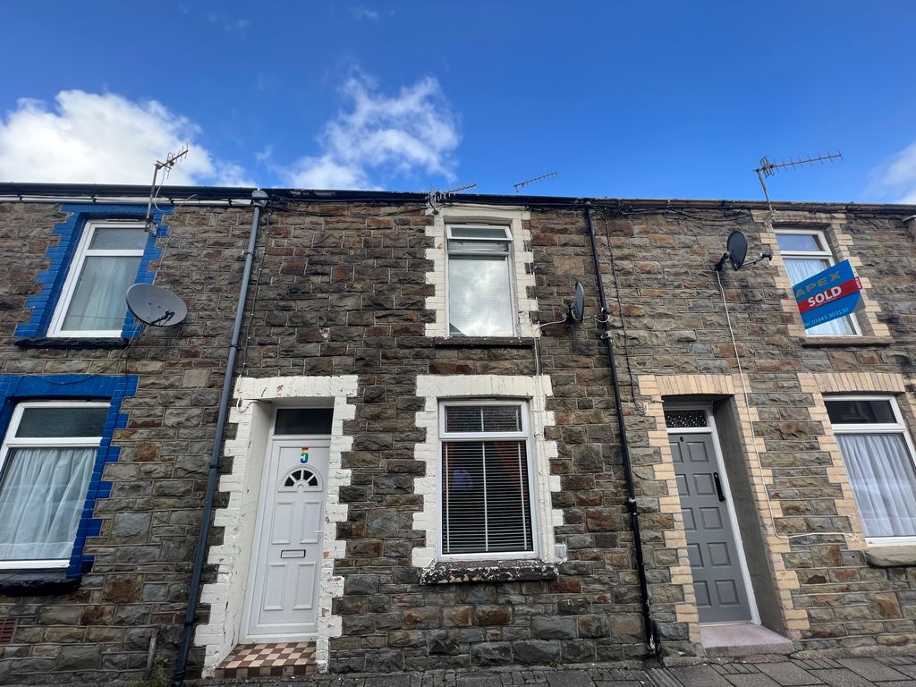 2 bed terraced house to rent in Regent Street, Treorchy CF42, £700 pcm