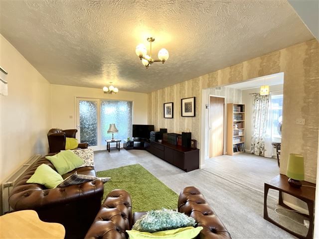 3 bed detached house for sale in Walseker Lane, Woodall, Sheffield S26, £330,000