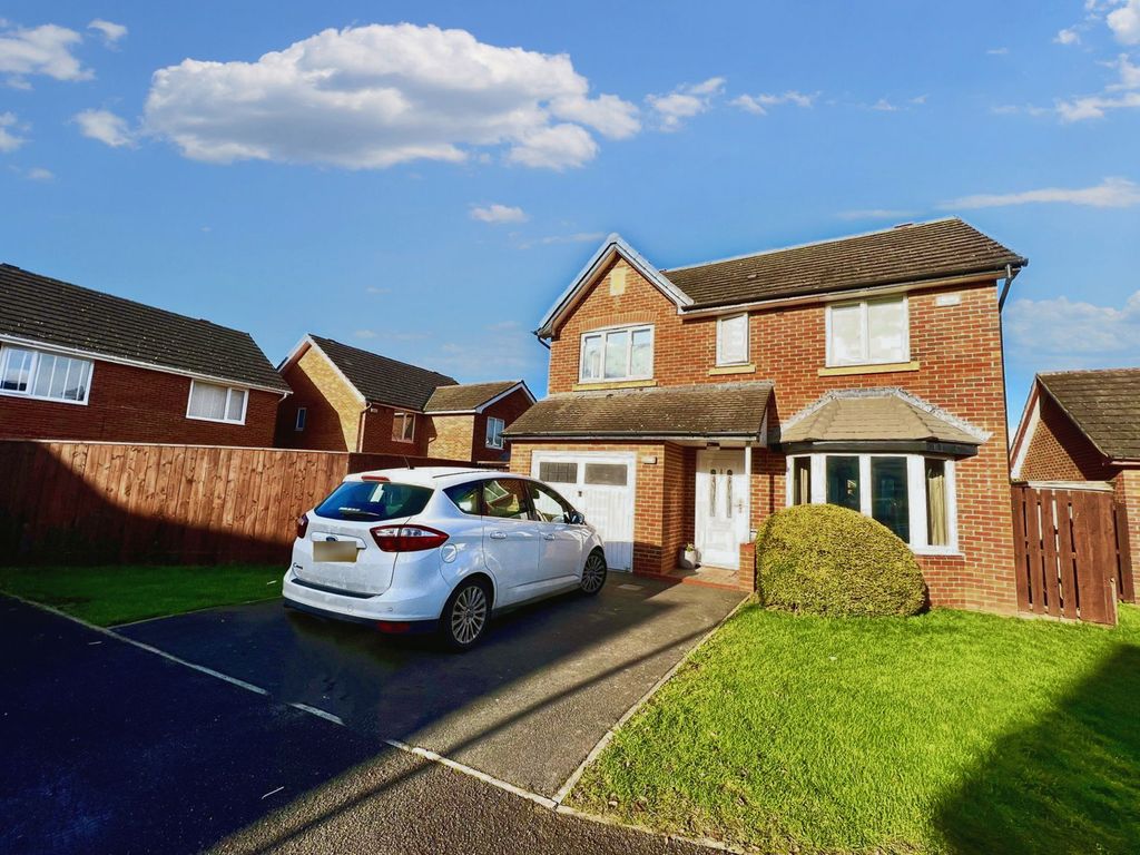 4 bed detached house for sale in Hasguard Way, Ingleby Barwick, Stockton-On-Tees TS17, £240,000