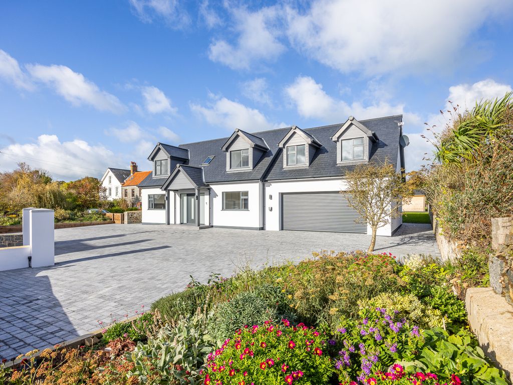 4 bed detached house for sale in Rue Mainguy, Vale, Guernsey GY6, £1,550,000