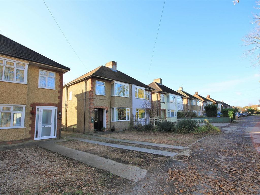 3 bed semi-detached house for sale in Southampton Road, Park Gate, Southampton SO31, £335,000