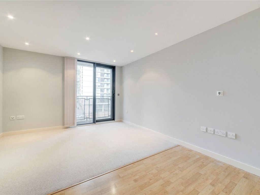 Studio for sale in Manilla Street, Millwall E14, £260,000