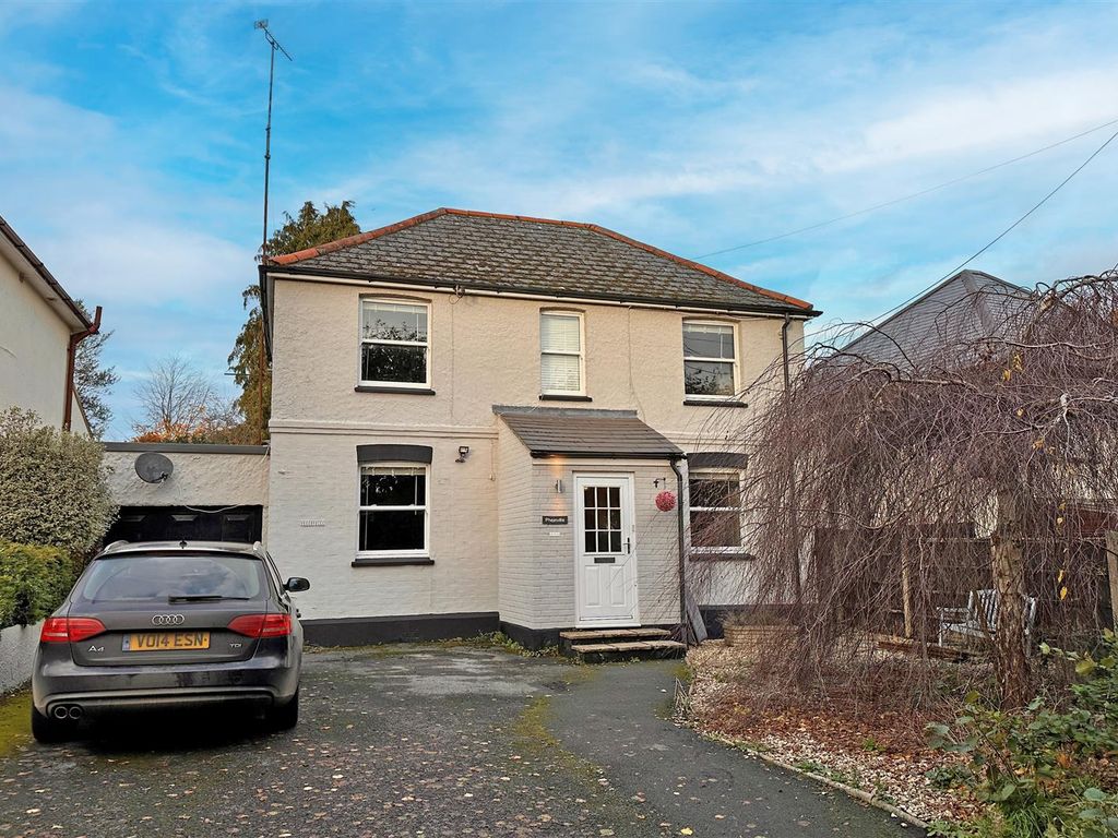3 bed detached house for sale in Bews Lane, Chard TA20, £425,000