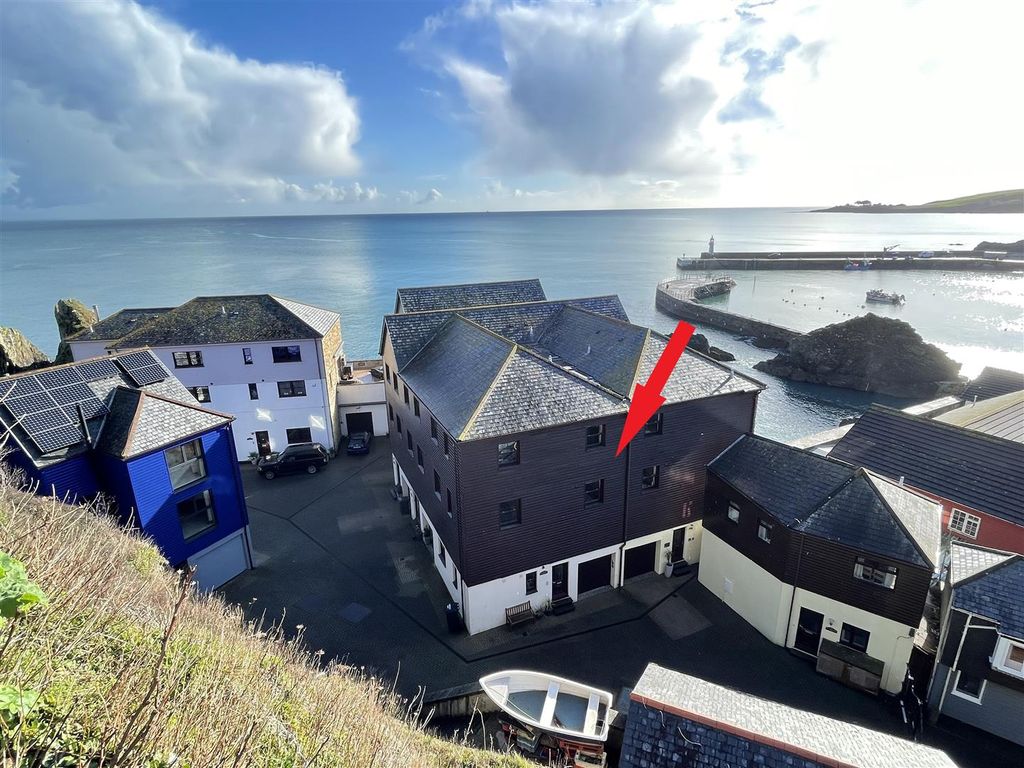 3 bed property for sale in East Quay, Mevagissey, St. Austell PL26, £425,000