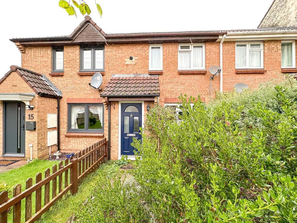 2 bed terraced house for sale in Anstie Close, Devizes SN10, £200,000