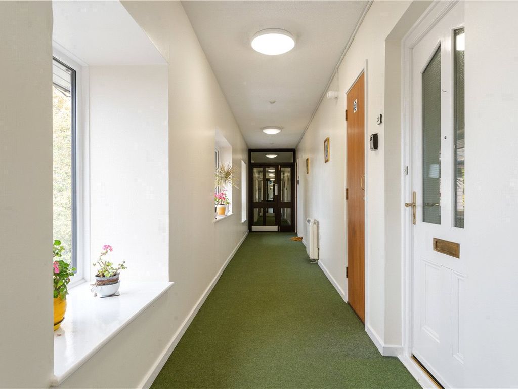 1 bed flat for sale in Cherry Hinton Road, Cambridge CB1, £165,000