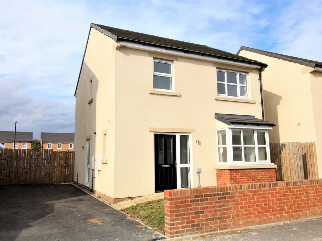 3 bed detached house for sale in Marina View, Stainforth, Doncaster, South Yorkshire DN7, £220,500