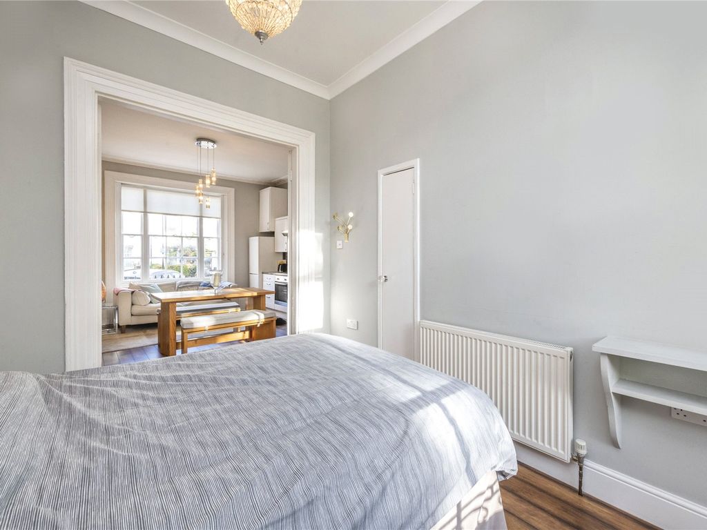 1 bed flat for sale in Barnsbury Park, Barnsbury N1, £475,000