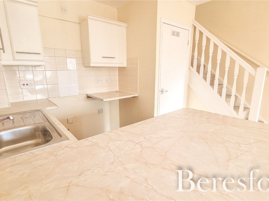 1 bed terraced house for sale in Loxley Court, Morris Road RM3, £230,000
