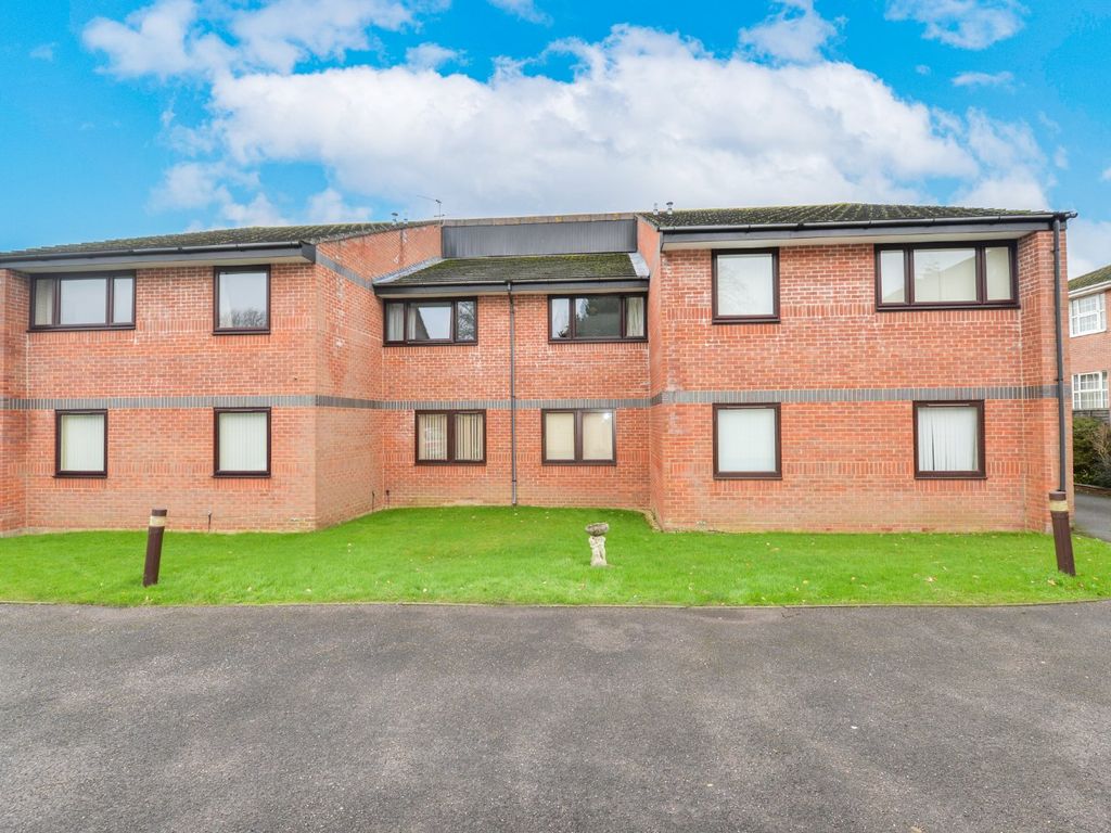 2 bed flat for sale in Fremington Court, New Milton BH25, £249,950