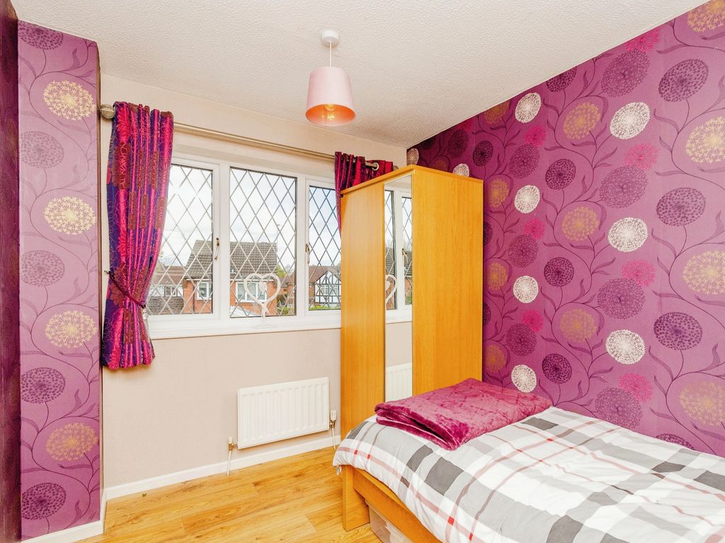 3 bed detached house for sale in Ingestre Close, Walsall, West Midlands WS3, £300,000