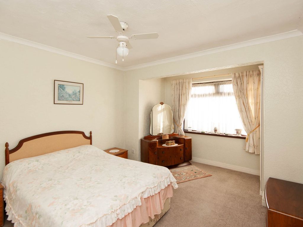 2 bed bungalow for sale in Clowne Road, Barlborough S43, £180,000