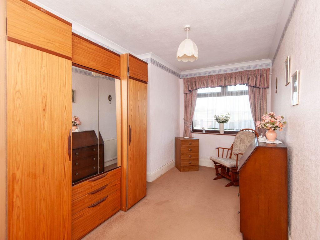2 bed bungalow for sale in Clowne Road, Barlborough S43, £180,000