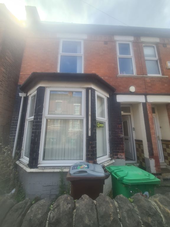 6 bed terraced house to rent in Balfour Road, Nottingham NG7, £477 pcm