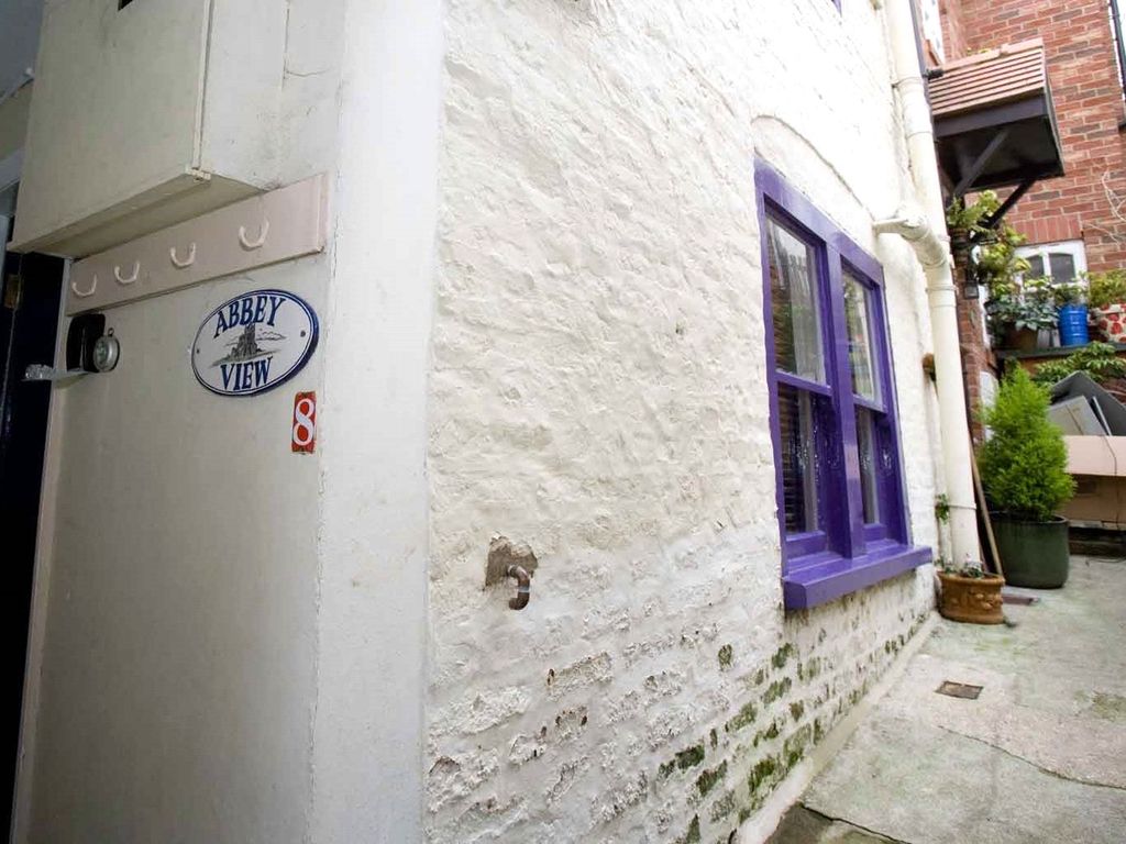 2 bed terraced house for sale in Whitby, North Yorkshire YO21, £199,000