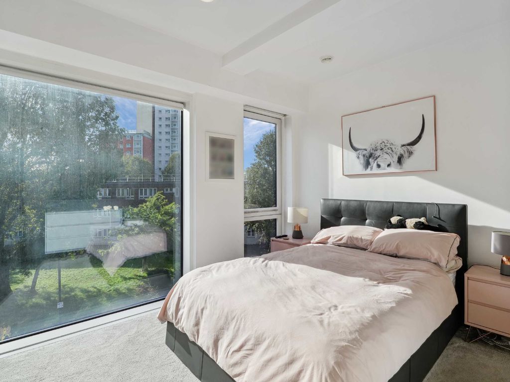 1 bed flat for sale in Grafton Road, London NW5, £475,000