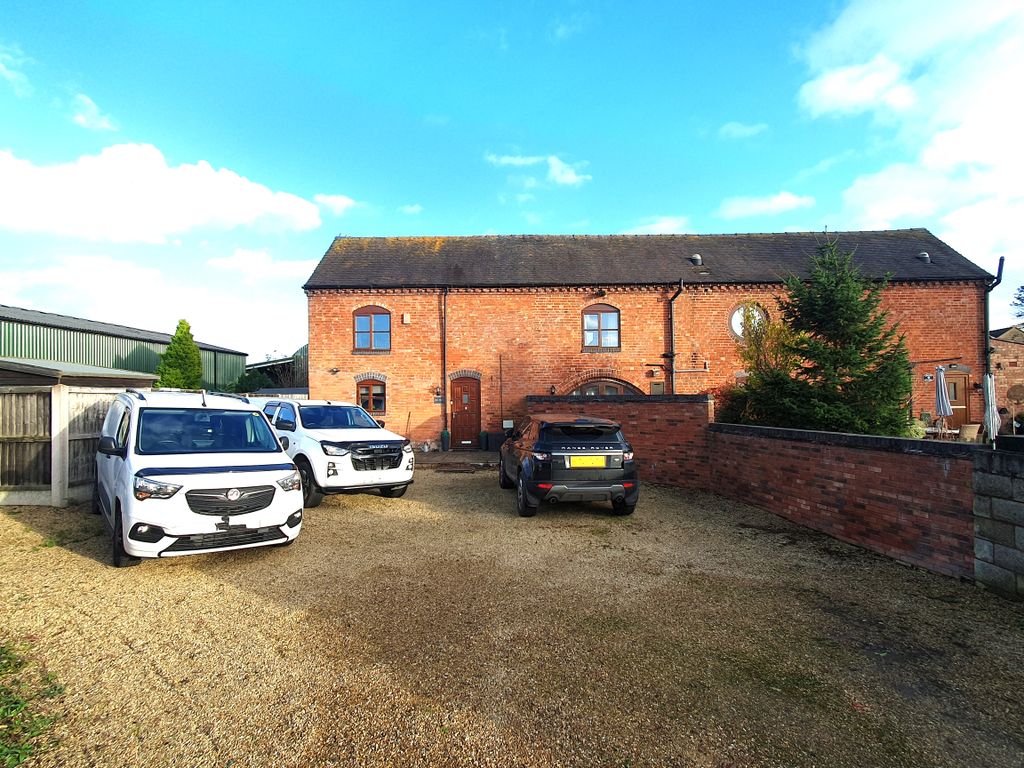 2 bed barn conversion to rent in Pershall, Eccleshall, Stafford ST21, £995 pcm