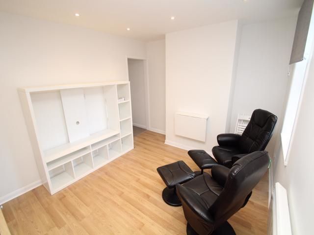 1 bed flat to rent in Redcliffe Street, Swindon SN2, £695 pcm