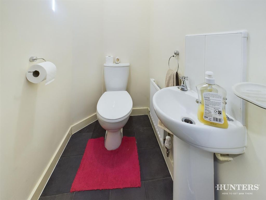 3 bed town house for sale in Oxford Place, Consett DH8, £159,950