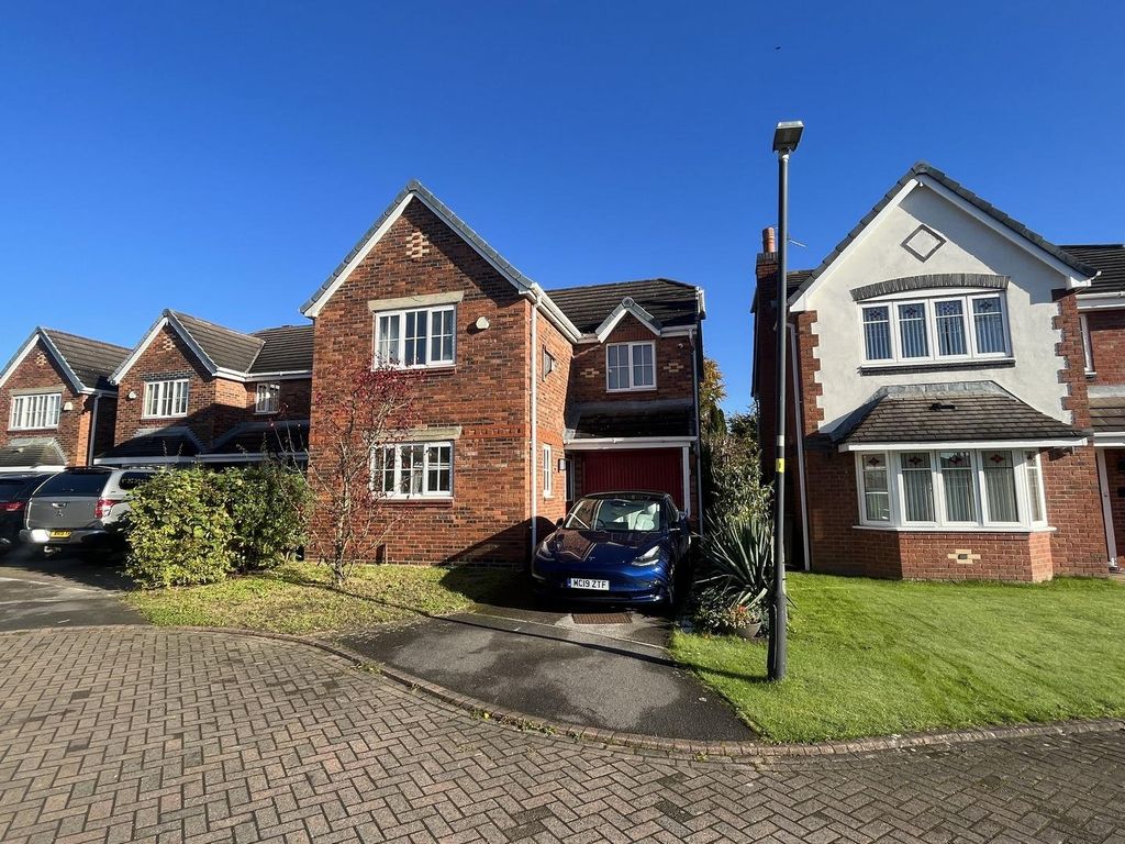 3 bed detached house for sale in Rowan Close, Burscough, Ormskirk L40, £280,000