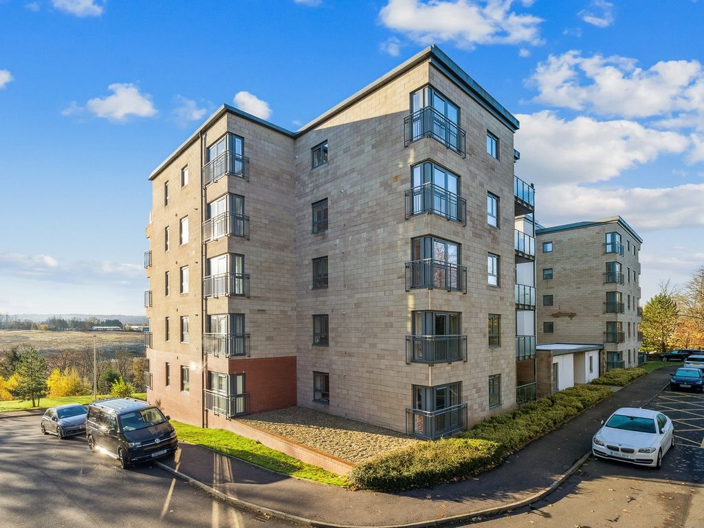 3 bed flat for sale in Silvertrees Wynd, Bothwell, Glasgow G71, £325,000
