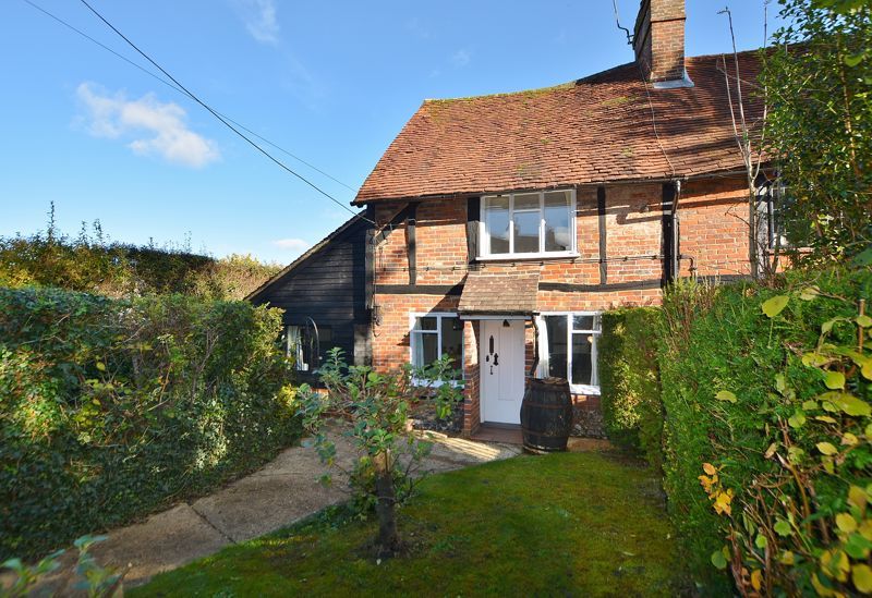 2 bed cottage for sale in The Hill, Winchmore Hill, Amersham HP7, £549,950