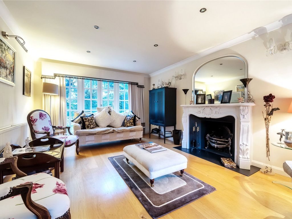 5 bed detached house for sale in Rockways, Barnet EN5, £1,400,000