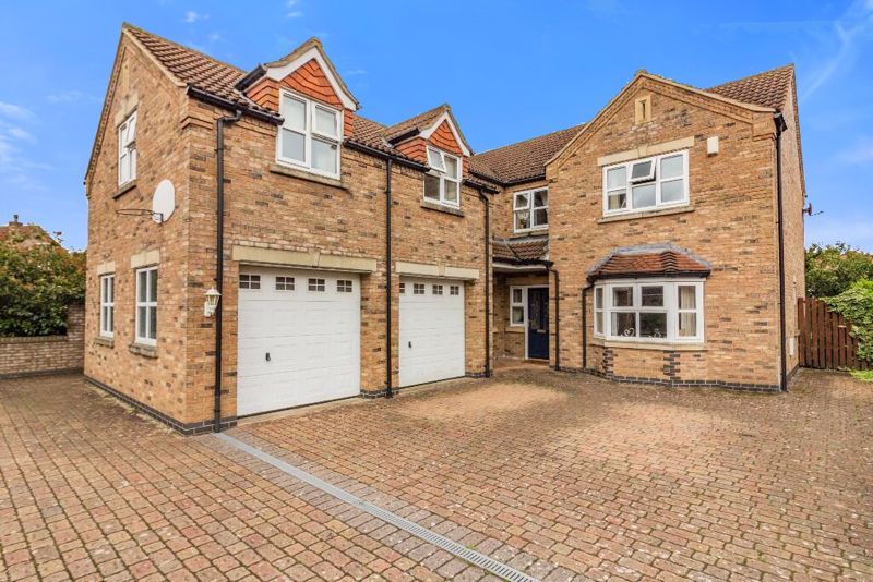 5 bed detached house for sale in The Rookery, Scotter, Gainsborough DN21, £405,000