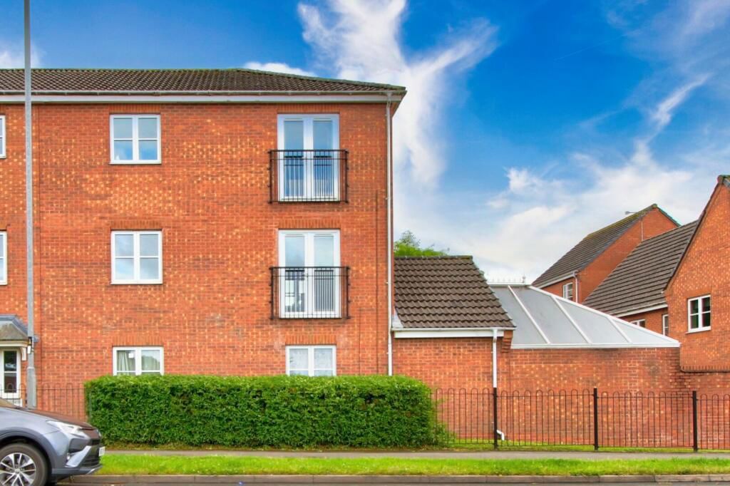 1 bed flat for sale in Waterworks Road, Coalville LE67, £80,000