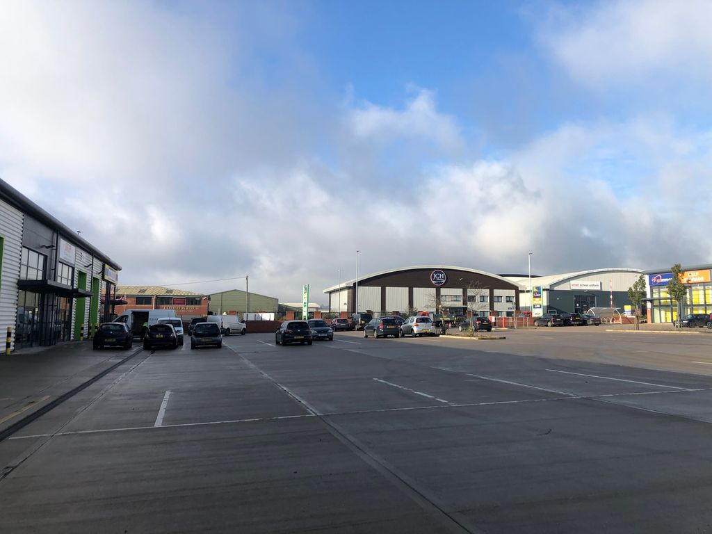 Industrial to let in Unit 4 Tunstall Trade Park, Brownhills Road, Stoke-On-Trent ST6, £45,000 pa