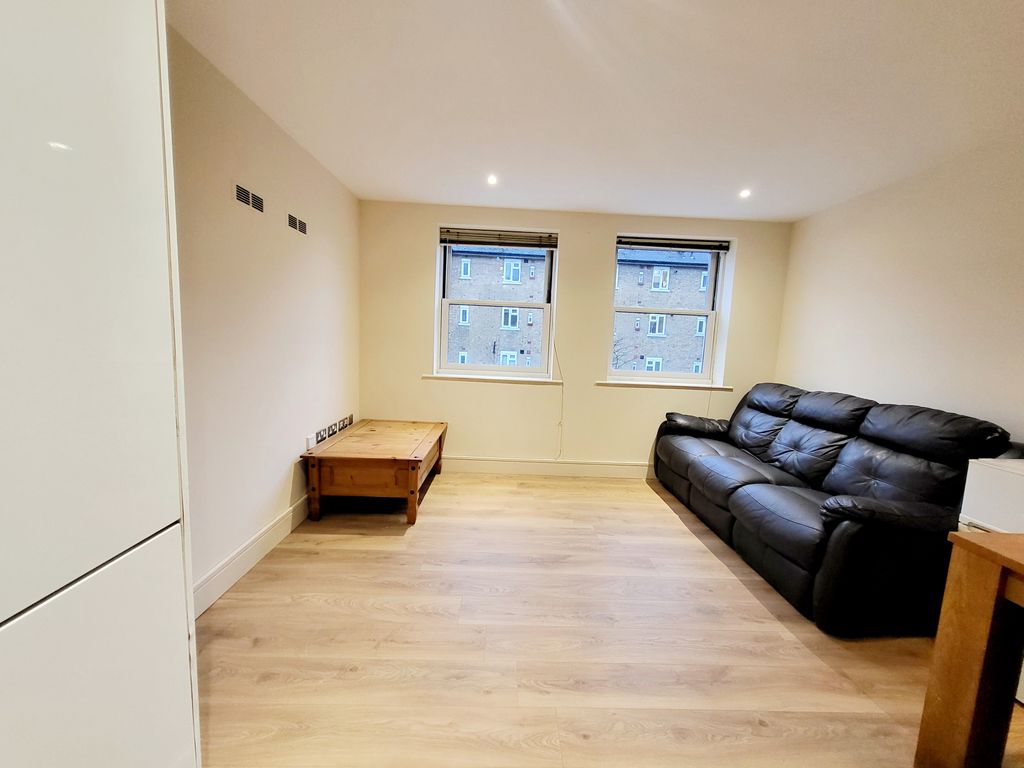 2 bed flat to rent in Ashburnham Place, London SE10, £1,950 pcm