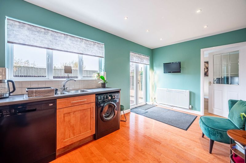 4 bed detached house for sale in Balfron Drive, Coatbridge ML5, £259,995