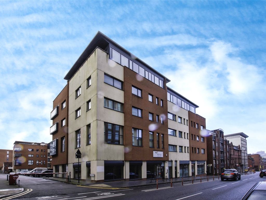 2 bed flat for sale in Bradford Street, Birmingham, West Midlands B12, £155,000