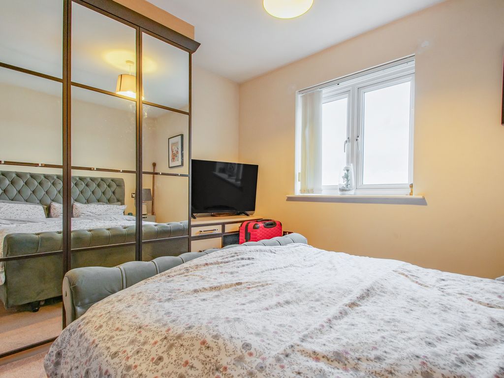 2 bed flat for sale in Kirkhill Grange, Bolton BL5, £130,000
